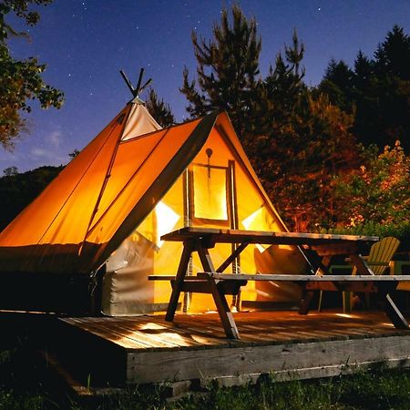Camping Le Canada-Insolite Chiny Exteriör bild