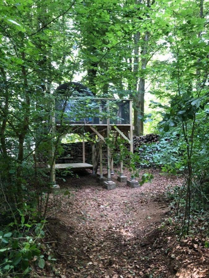 Camping Le Canada-Insolite Chiny Exteriör bild