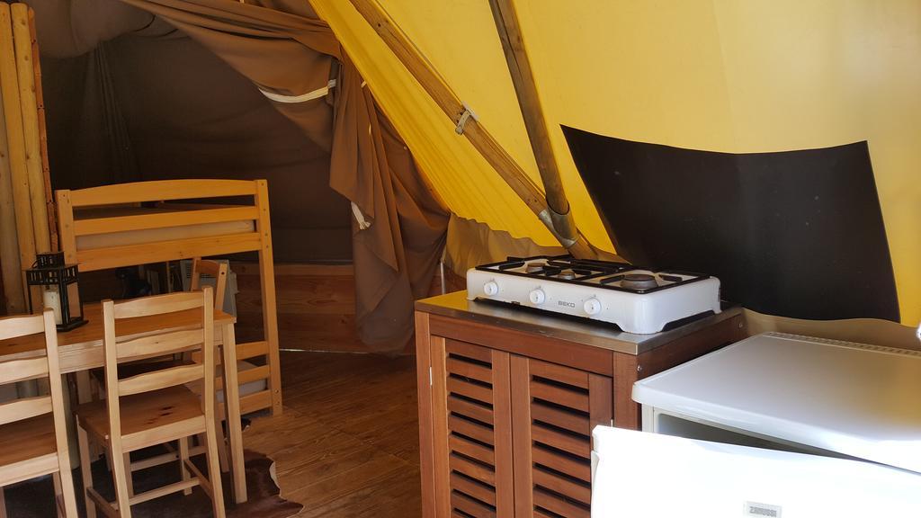 Camping Le Canada-Insolite Chiny Exteriör bild